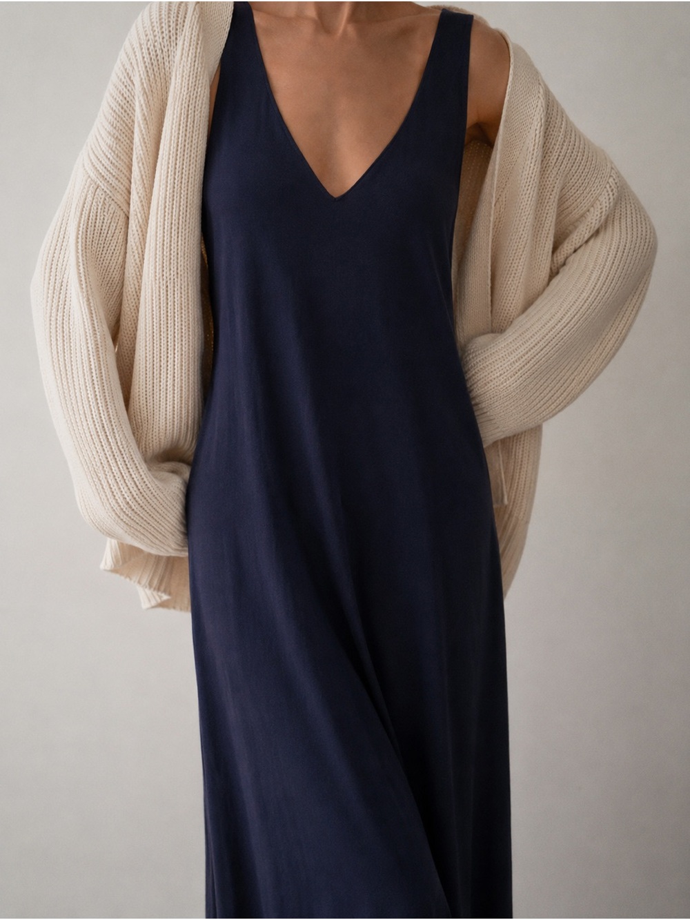 Jenni Kayne | Navy V-Neck Midi Slip Back Bow Tie Dress ~ Medium